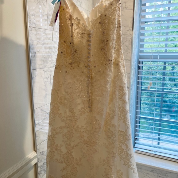 Mori Lee Bridal Gown - Picture 6 of 8